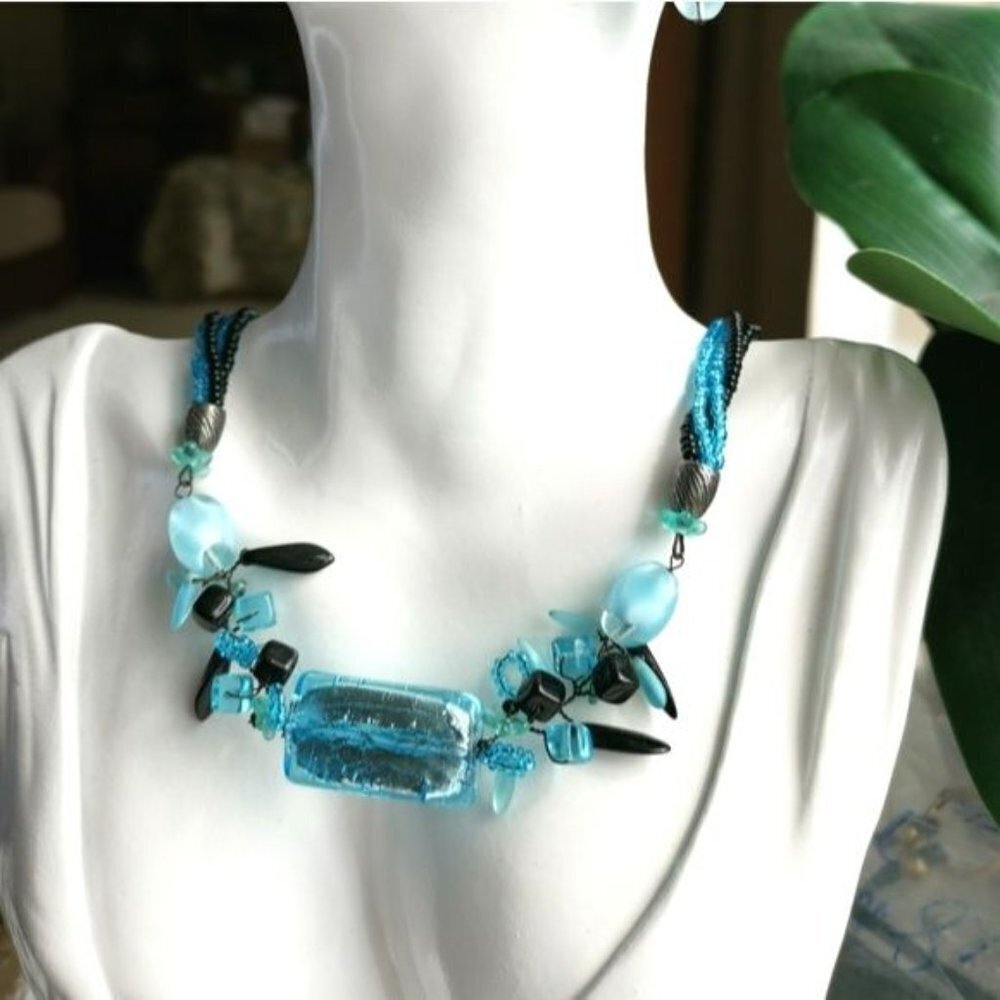 HOST PICK! Murano silver foil bead necklace  in turquoise and black - Picture 5 of 6